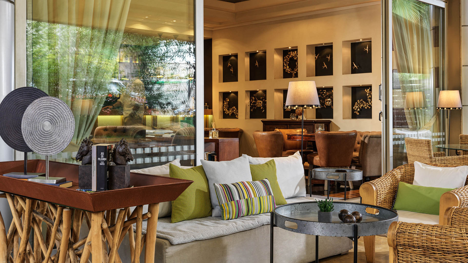 HOTEL BAR GLYFADA 2 The Sea View Hotel Glyfada, Athens