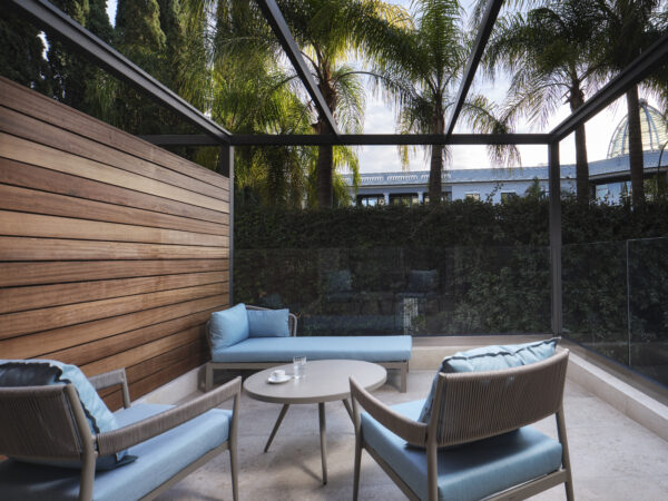 alt="Deluxe room's balcony at Sea View Cityscape Hotel"